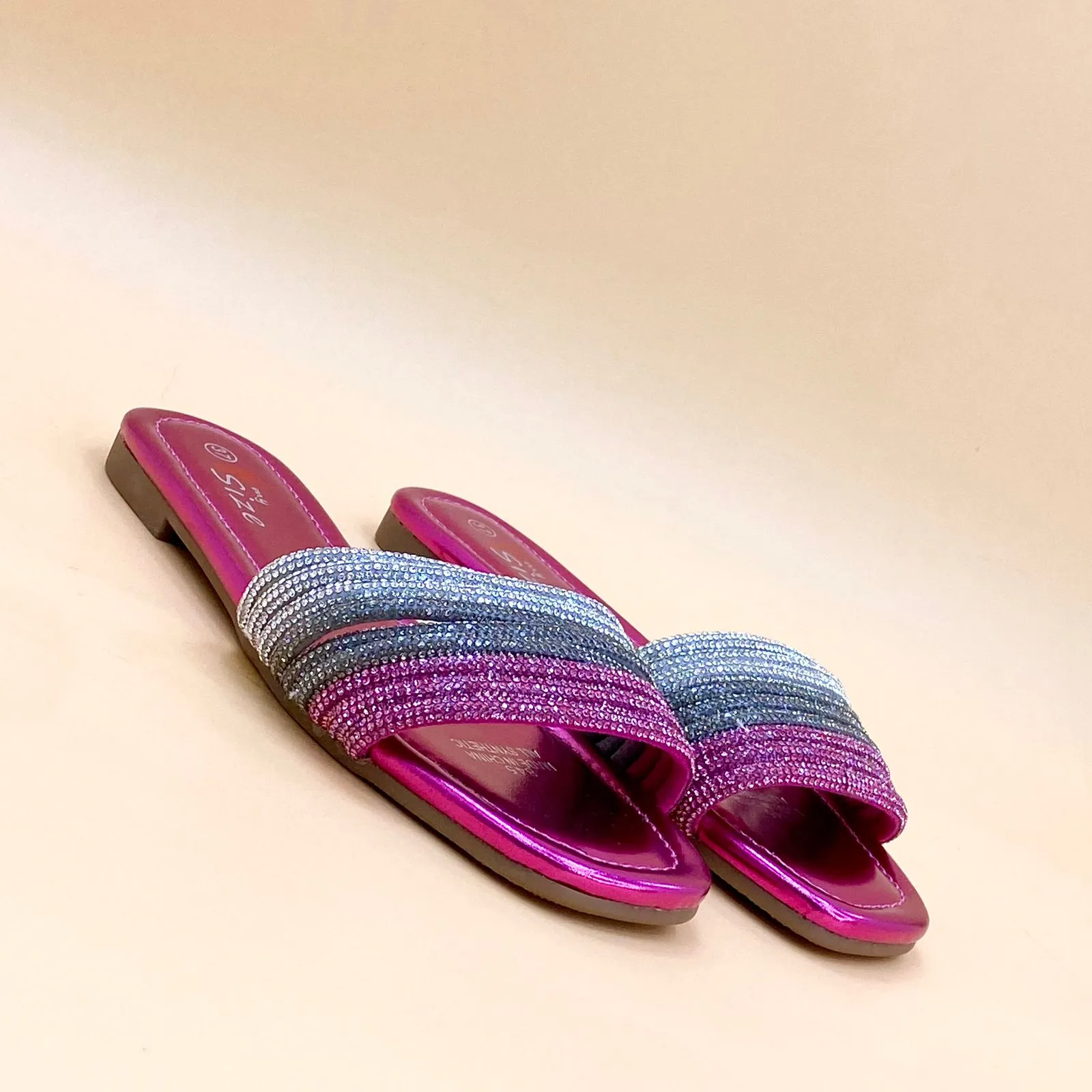 NEW , WOMEN SLIPPERS S13