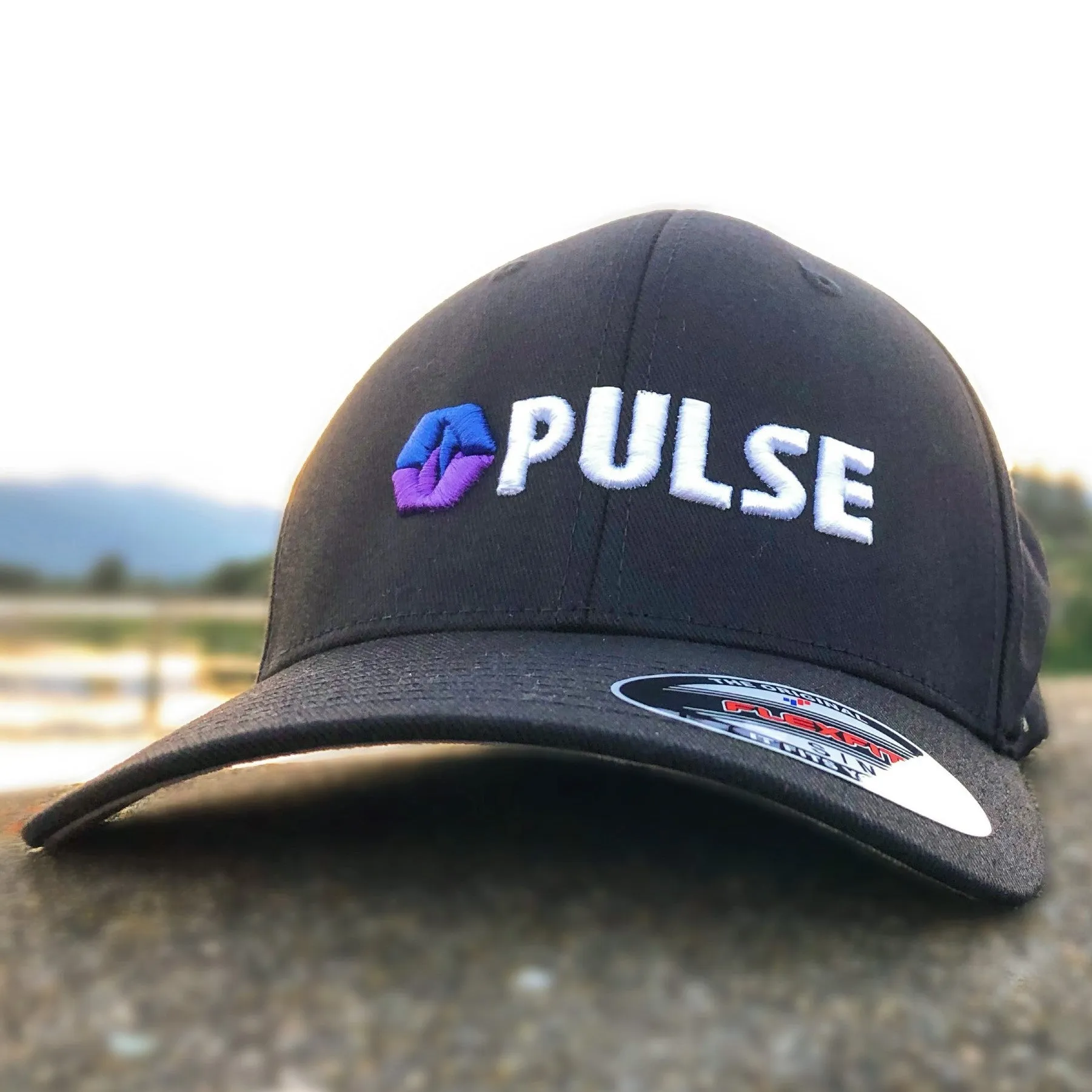 PULSE OG Flexfit - Dark Hats