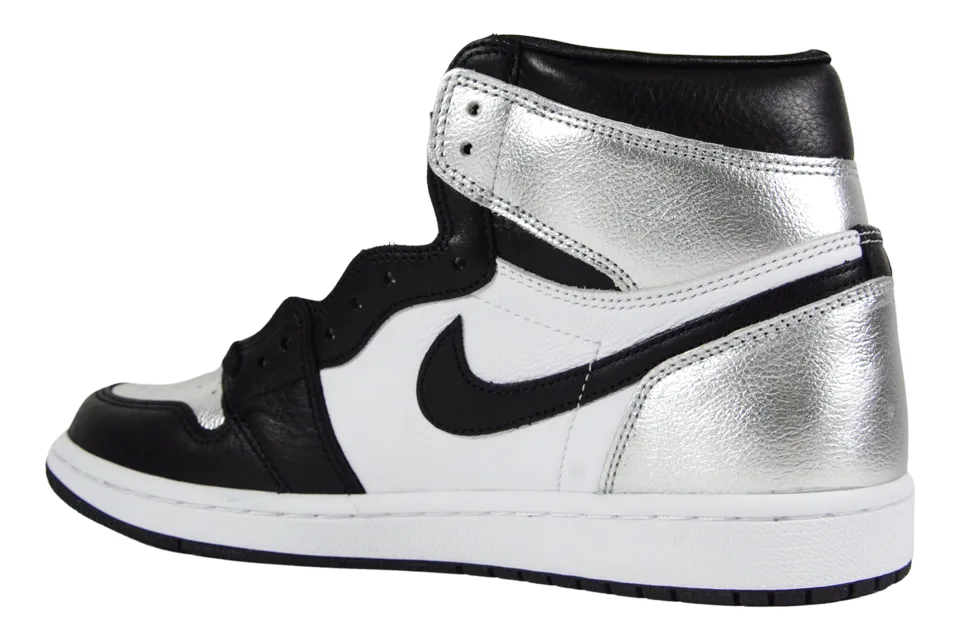 WMNS AIR JORDAN 1 HIGH OG "SILVER TOE"